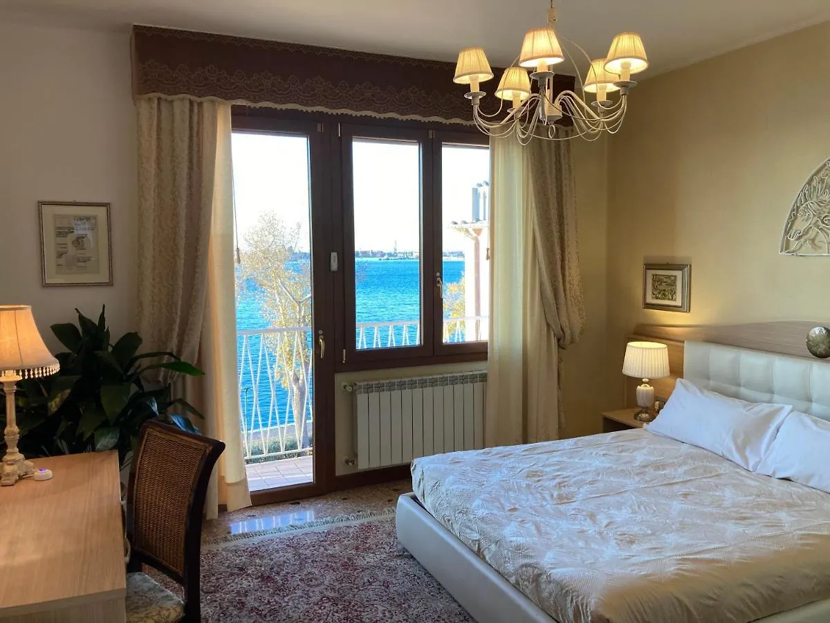 Oasis Golden Lagoon Chalet Benátky – Lido