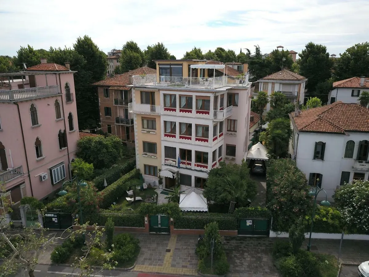 Oasis Golden Lagoon Chalet Benátky – Lido