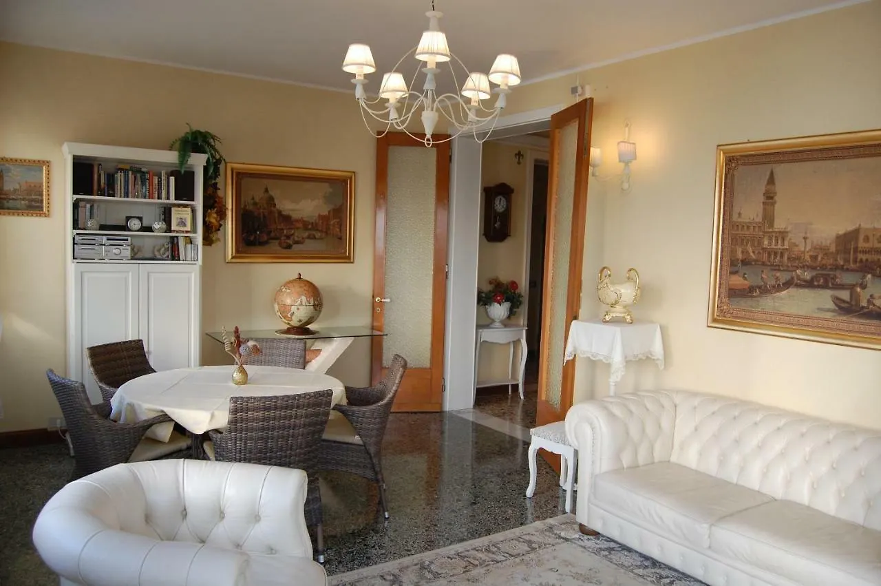 Oasis Golden Lagoon Chalet Benátky – Lido