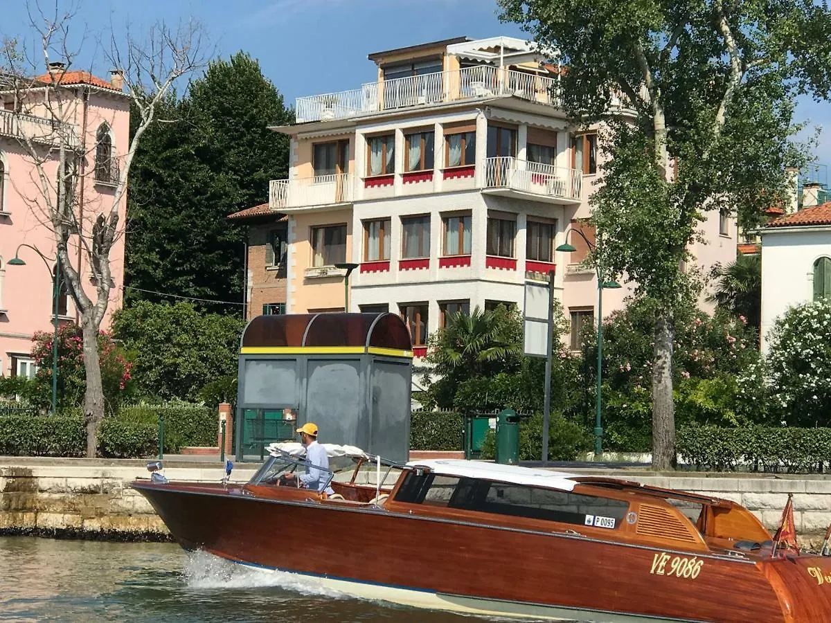 Oasis Golden Lagoon Chalet Lido di Venezia